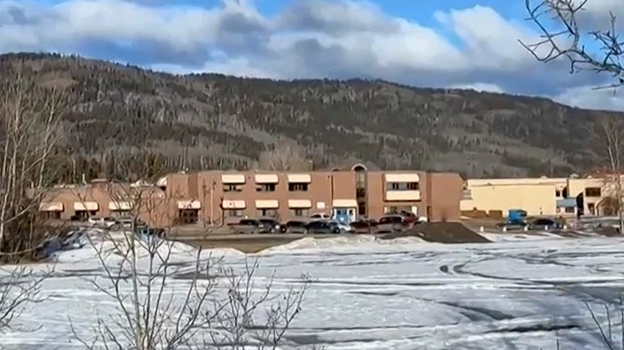 Ataque a tiros em escola deixa ao menos 10 mortos na Colúmbia Britânica